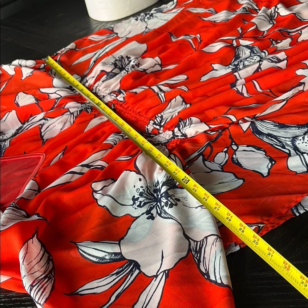 SLNY Red And White Flutter Sleeve Sundress Size 10‎  Vacation, Resort  Flowy